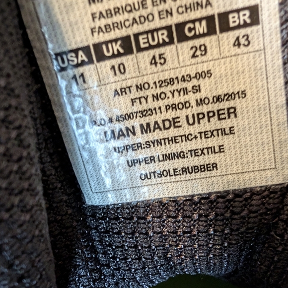 Runners.Men's size 11 ...lime green and black Under Armour - Picture 11 of 15